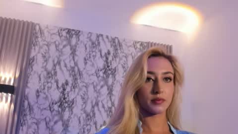 Snapshot of dulcinea_2 chatting on 10.07.25 dulcinea 2 online show from 10.07.25