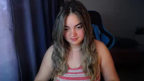 Snapshot of dumont_model chatting on 12.18.24 Nicole online show from 12.18.24