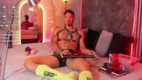 Snapshot of duriel_ chatting on 01.23.25 Duriel online show from 01.23.25