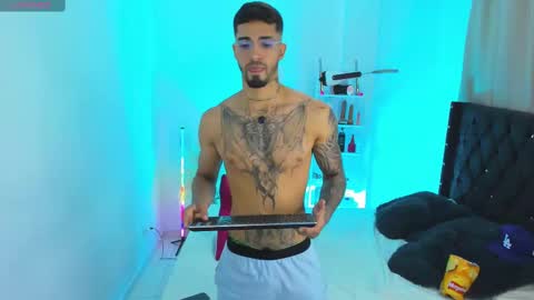 Snapshot of duriel_ chatting on 09.24.25 Duriel online show from 09.24.25