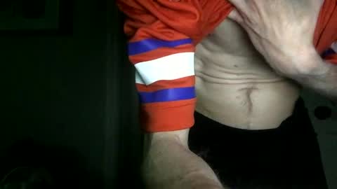 Snapshot of dustinthesweettalker chatting on 10.19.25 Dustinthesweettalker online show from 10.19.25