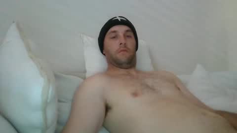 Snapshot of dustyroy09 chatting on 12.19.24 dustyroy09 online show from 12.19.24