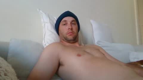 Snapshot of dustyroy09 chatting on 10.14.25 dustyroy09 online show from 10.14.25