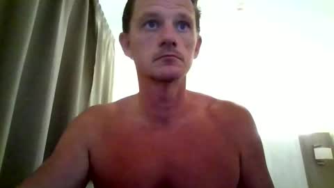 Snapshot of dutchwanker123 chatting on 01.05.25 dutchwanker123 online show from 01.05.25