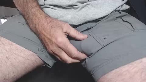 Snapshot of dvd4554 chatting on 10.03.25 gooodcam online show from 10.03.25