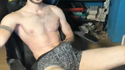 Snapshot of dvss_908 chatting on 02.12.25 turkish hot boy online show from 02.12.25