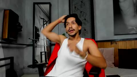 Snapshot of dylanrays chatting on 11.09.25 DylanRays online show from 11.09.25