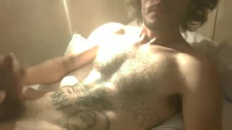 Snapshot of dylp400 chatting on 12.19.24 dylp400 online show from 12.19.24