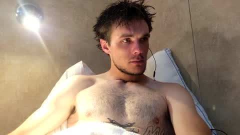 Snapshot of dylp400 chatting on 02.19.25 dylp400 online show from 02.19.25