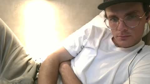 Snapshot of dylp400 chatting on 03.02.25 dylp400 online show from 03.02.25