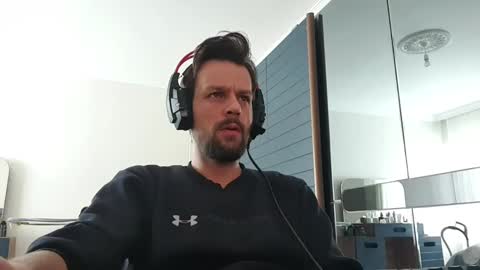 Snapshot of eaglecrm chatting on 02.01.25 eaglecrm online show from 02.01.25