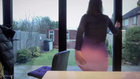 Snapshot of eatmypie69 chatting on 02.10.25 Nadia Ferreira  online show from 02.10.25