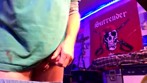 Snapshot of ebert1967 chatting on 10.19.25 ebert1967 online show from 10.19.25