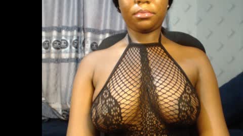 Snapshot of ebony_sexy_queen chatting on 01.15.25 Racheal online show from 01.15.25