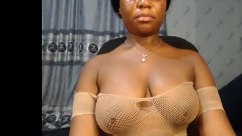 Snapshot of ebony_sexy_queen chatting on 01.15.25 Racheal online show from 01.15.25