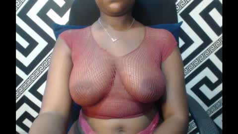 Snapshot of ebony_sexy_queen chatting on 03.01.25 Racheal online show from 03.01.25