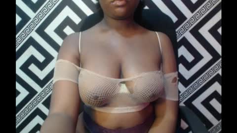 Snapshot of ebony_sexy_queen chatting on 03.06.25 Racheal online show from 03.06.25