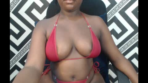 Snapshot of ebony_sexy_queen chatting on 03.09.25 Racheal online show from 03.09.25