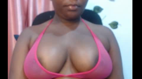 Snapshot of ebony_sexy_queen chatting on 09.20.25 Racheal online show from 09.20.25