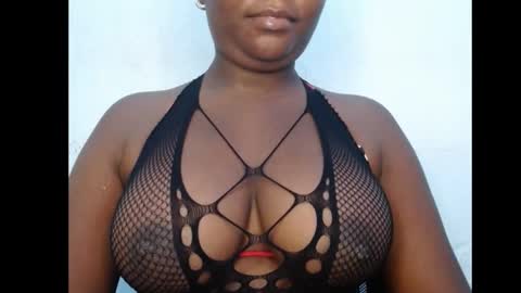 Snapshot of ebony_sexy_queen chatting on 10.19.25 Racheal online show from 10.19.25