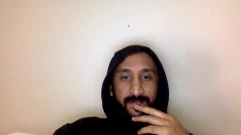 Snapshot of edgeuk1 chatting on 11.14.25 edgeuk1 online show from 11.14.25