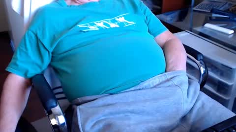 Snapshot of edginginedmonton chatting on 02.24.25 edginginedmonton online show from 02.24.25