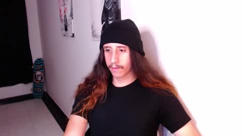 Snapshot of edward_chann chatting on 01.05.25 edward_chann online show from 01.05.25