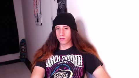 Snapshot of edward_chann chatting on 01.25.25 edward_chann online show from 01.25.25