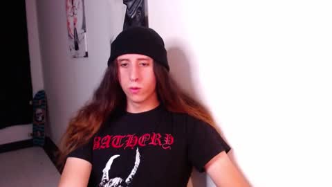 Snapshot of edward_chann chatting on 01.27.25 edward_chann online show from 01.27.25