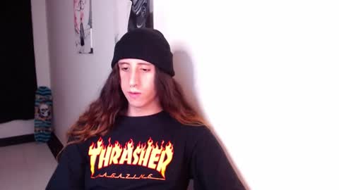 Snapshot of edward_chann chatting on 02.15.25 edward_chann online show from 02.15.25