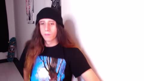 Snapshot of edward_chann chatting on 02.22.25 edward_chann online show from 02.22.25