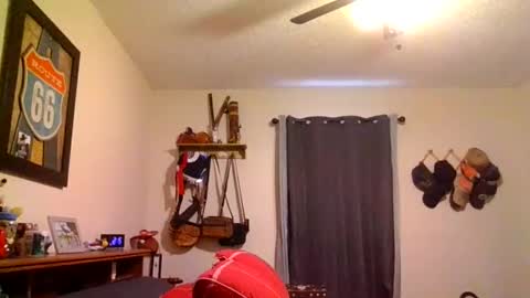 Snapshot of edwins777 chatting on 12.30.24 Nicky789 online show from 12.30.24