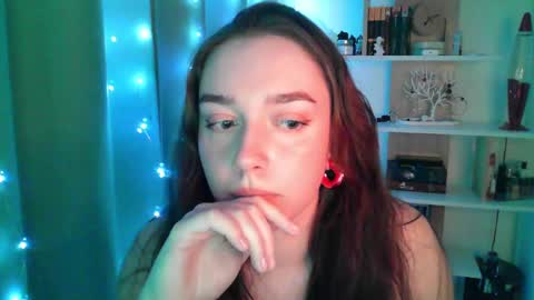 Snapshot of effie_balconii chatting on 01.30.25 effie_balconii online show from 01.30.25