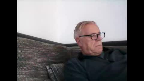 Snapshot of eisbaer1957 chatting on 12.20.24 eisbaer1957 online show from 12.20.24