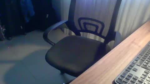 Snapshot of ekudemic chatting on 01.09.25 Juan Pablo M online show from 01.09.25