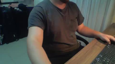 Snapshot of ekudemic chatting on 01.22.25 Juan Pablo M online show from 01.22.25