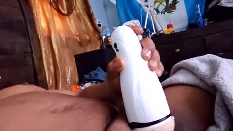 Snapshot of el_santo18 chatting on 02.16.25 Santos online show from 02.16.25