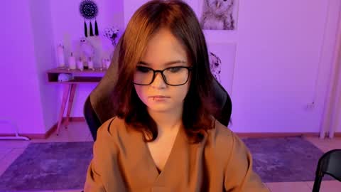Snapshot of elainebeness chatting on 01.25.25 Your sweet girl online show from 01.25.25