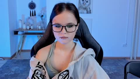 Snapshot of elainebeness chatting on 02.04.25 Your sweet girl online show from 02.04.25