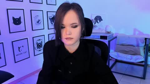 Snapshot of elainebeness chatting on 02.05.25 Your sweet girl online show from 02.05.25