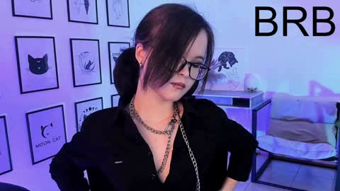Snapshot of elainebeness chatting on 02.06.25 Your sweet girl online show from 02.06.25