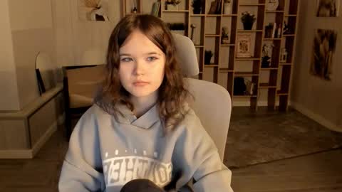 Snapshot of elainebeness chatting on 09.16.25 Your sweet girl online show from 09.16.25