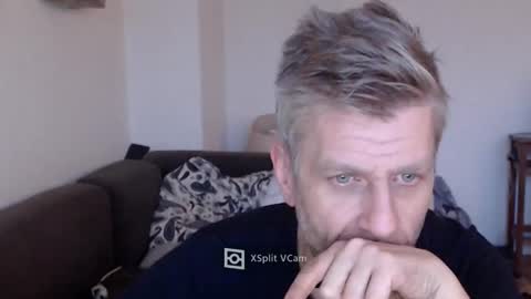 Snapshot of elculiador2207 chatting on 01.04.25 Timm online show from 01.04.25