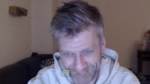 Snapshot of elculiador2207 chatting on 01.08.25 Timm online show from 01.08.25