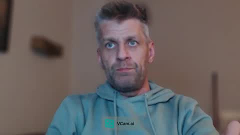 Snapshot of elculiador2207 chatting on 09.25.25 Timm online show from 09.25.25