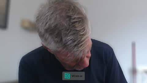 Snapshot of elculiador2207 chatting on 09.27.25 Timm online show from 09.27.25