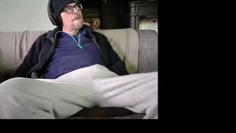 Snapshot of eldonan chatting on 01.30.25 Nando online show from 01.30.25