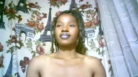 Snapshot of elenah0123 chatting on 12.18.24 elenah013 online show from 12.18.24
