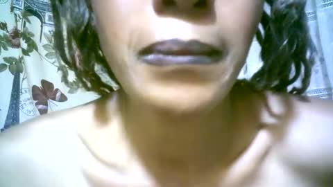 Snapshot of elenah0123 chatting on 12.20.24 elenah013 online show from 12.20.24