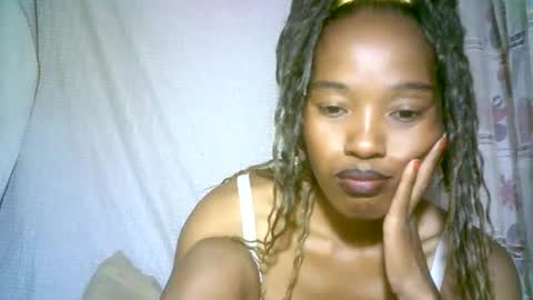 Snapshot of elenah0123 chatting on 02.03.25 elenah013 online show from 02.03.25